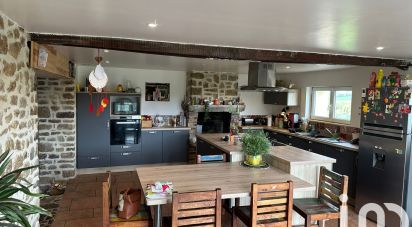 Traditional house 6 rooms of 157 m² in Buais-Les-Monts (50640)