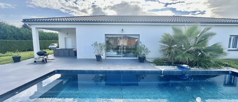 House 5 rooms of 145 m² in Castelsarrasin (82100)