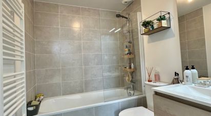 Apartment 4 rooms of 75 m² in Bordeaux (33100)