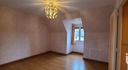 Maison 5 pièces de 107 m² à Port-en-Bessin-Huppain (14520)