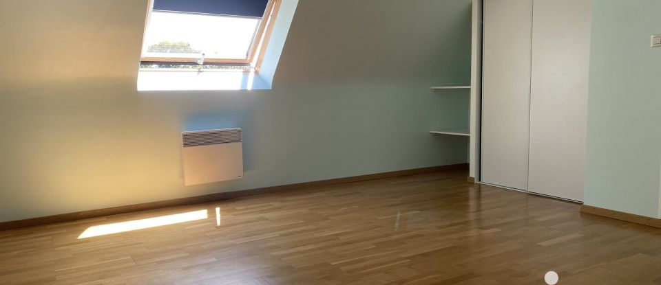 Longere 5 rooms of 158 m² in Tonquédec (22140)
