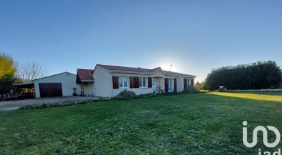 Village house 4 rooms of 115 m² in Saint-Vivien (24230)