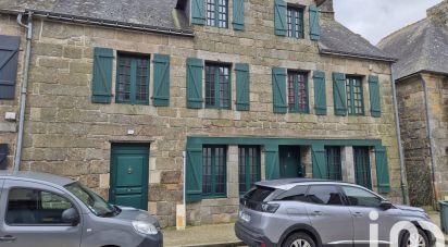 Maison traditionnelle 10 pièces de 252 m² à Rostrenen (22110)