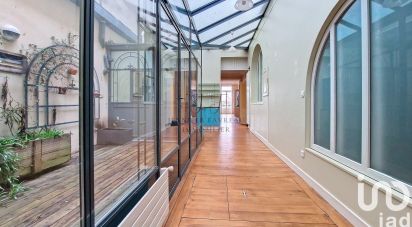 Apartment 5 rooms of 149 m² in Bordeaux (33000)