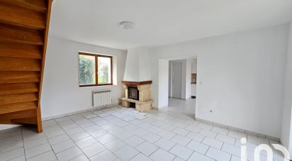 Village house 5 rooms of 105 m² in Bagneux (36210)