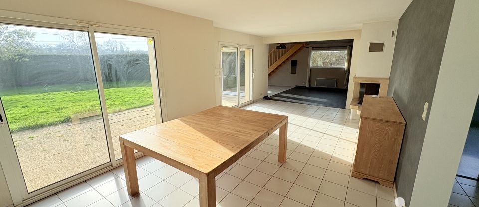 House 5 rooms of 140 m² in Lannion (22300)