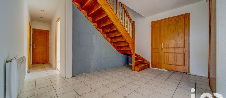 Pavillon 5 pièces de 118 m² à Saint-Privat-la-Montagne (57855)