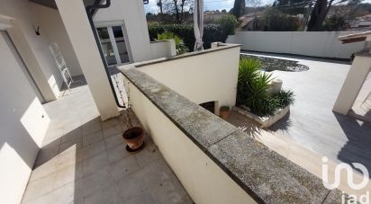 House 6 rooms of 160 m² in Beauvoisin (30640)