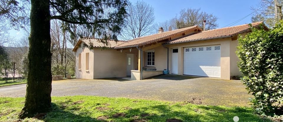 Traditional house 4 rooms of 82 m² in Mervent (85200)