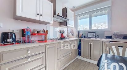 Pavilion 2 rooms of 49 m² in La Haye-Pesnel (50320)