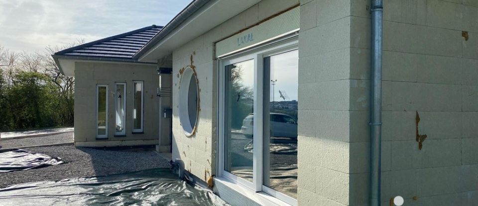Pavillon 4 pièces de 131 m² à Etzling (57460)