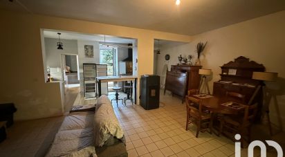 Traditional house 6 rooms of 124 m² in Saint-Georges-de-Reintembault (35420)