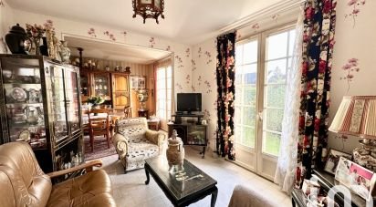 House 5 rooms of 120 m² in Les Ageux (60700)
