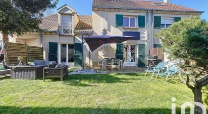 House 5 rooms of 105 m² in Saint-Pierre-du-Perray (91280)