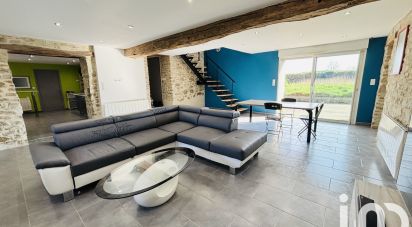 Longere 4 rooms of 125 m² in Saint-Aubin-des-Châteaux (44110)