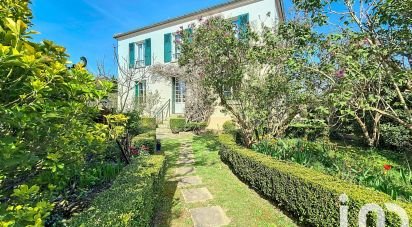 House 7 rooms of 162 m² in Villecresnes (94440)
