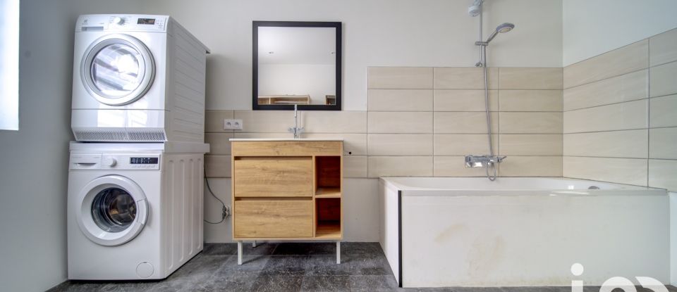 Maison 8 pièces de 160 m² à Sainte-Marie-aux-Chênes (57255)