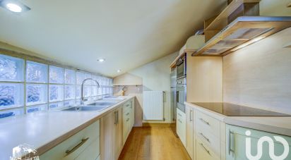 Appartement 4 pièces de 69 m² à Metz (57070)