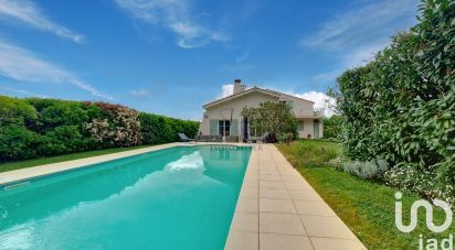 House 8 rooms of 204 m² in Tresses (33370)