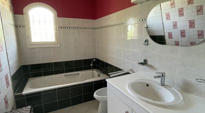Maison traditionnelle 6 pièces de 130 m² à Créon (33670)