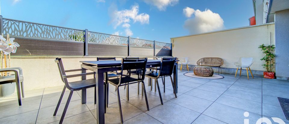 Maison 5 pièces de 105 m² à Ay-sur-Moselle (57300)