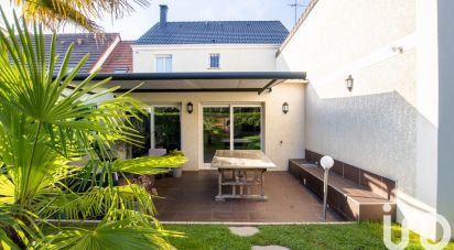 House 7 rooms of 150 m² in Villecresnes (94440)
