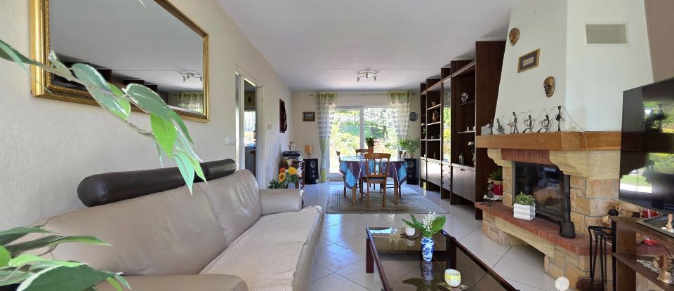 Maison 5 pièces de 125 m² à Hombourg-Haut (57470)