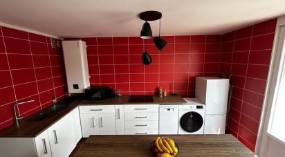 Apartment 4 rooms of 67 m² in Bordeaux (33300)