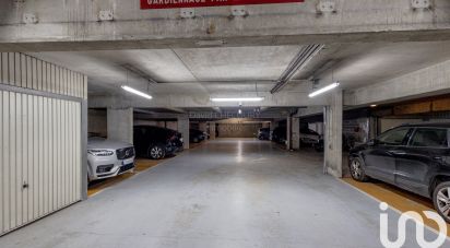 Parking of 17 m² in Courbevoie (92400)