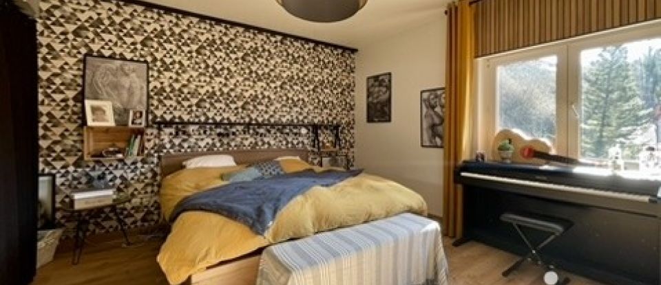 Maison 5 pièces de 171 m² à Hombourg-Haut (57470)