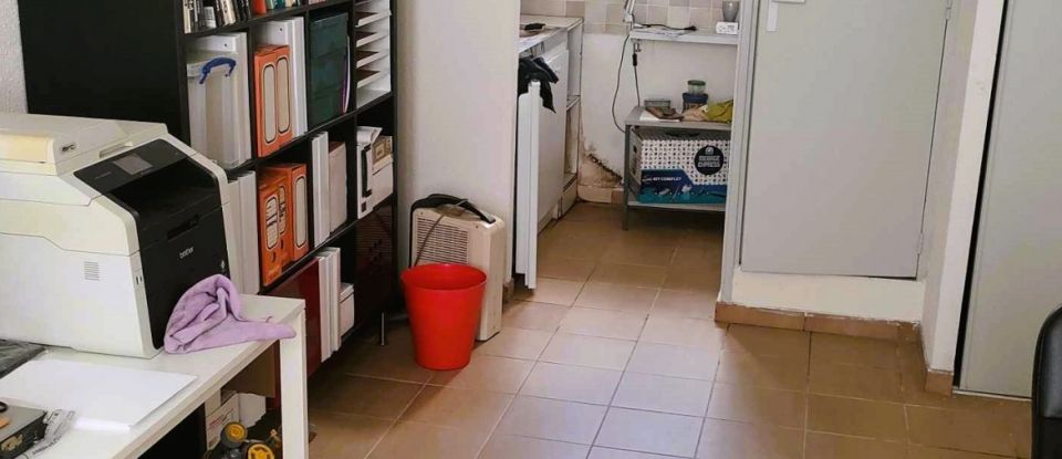 Building in Montpellier (34070) of 200 m²