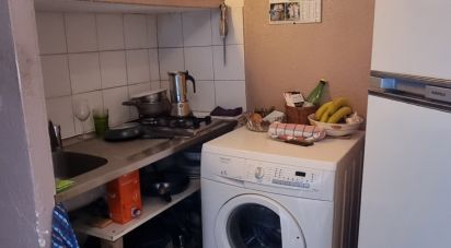 Apartment 2 rooms of 30 m² in Nîmes (30000)