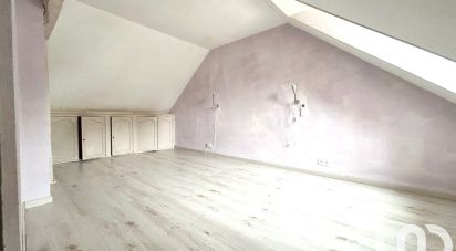 House 5 rooms of 109 m² in Ciron (36300)