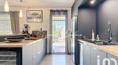 Traditional house 5 rooms of 188 m² in Cabrières-d'Avignon (84220)