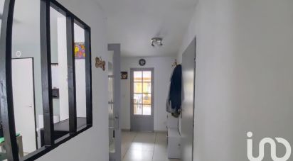 Maison traditionnelle 5 pièces de 92 m² à Lys-lez-Lannoy (59390)